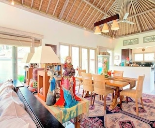 Vss-ウブド ライスフィールド -エアコン-3ベッドルーム-3バスルーム-プール-ベッド & ブレックファースト-インターネット