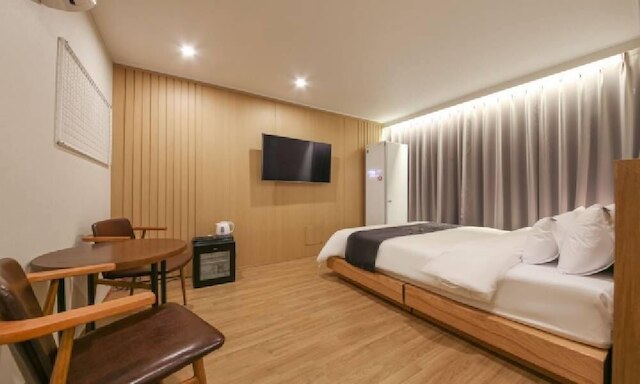 Gwangju Divine Hotel