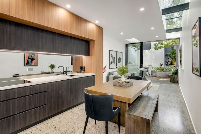 アウトスタンディング コンフォート ダーリングハースト ハウス