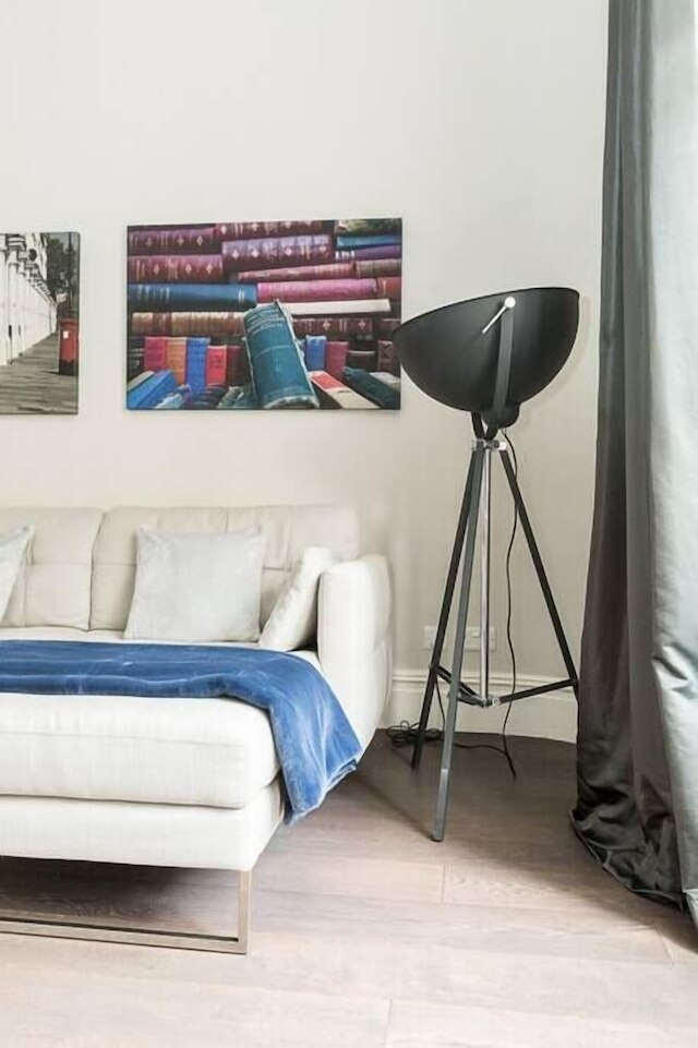 モダン 1 ベッBルーム ペリオド プロパティ イン ケンジントン