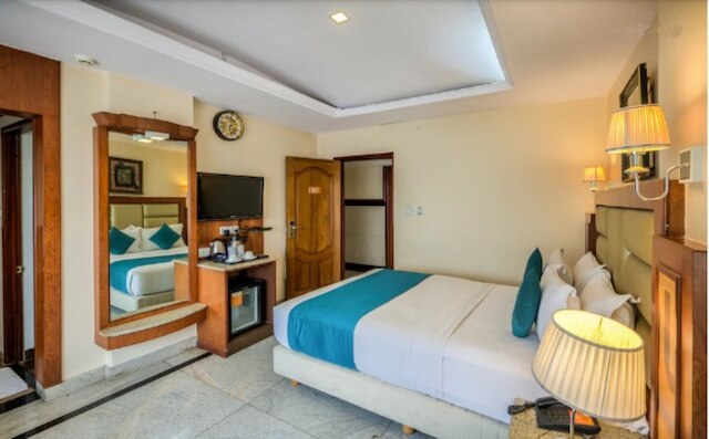 ゴールデン メトロ ホテル