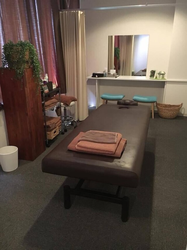 カプセル & サウナ日本 - 男性専用