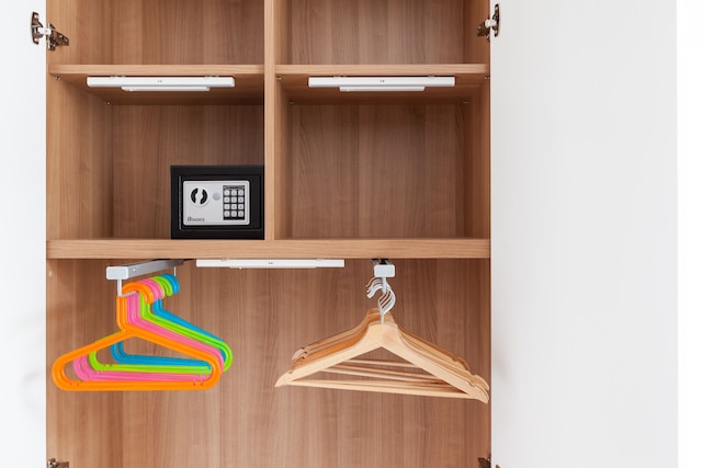 イージーホームズ - シティ センター スイーツ