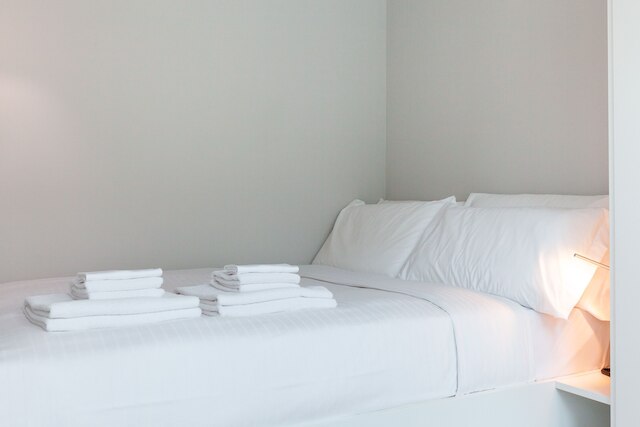 イージーホームズ - シティ センター スイーツ