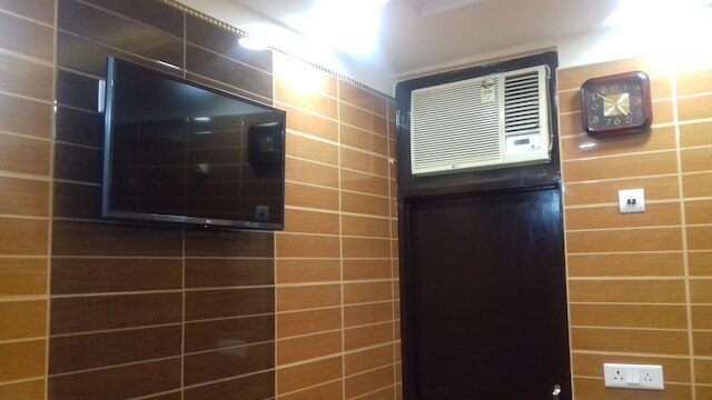 豪華なS.デリ外国人エリア、非常に安全、ラジパット・ンガー-2