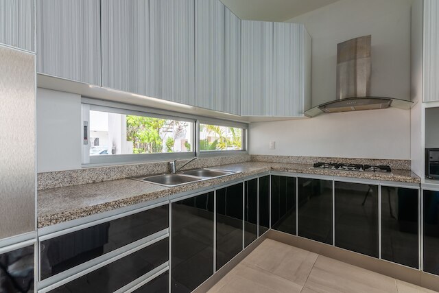 ハウス イン カンクン ニア トゥ ザ エアポート イン アファミリー ネイボーフッド