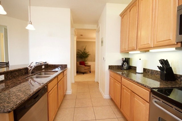 ビスタケイリゾート ネクスト トゥ コンベンションセンター 3 ベッドルームコンド バイ レッドオーニング