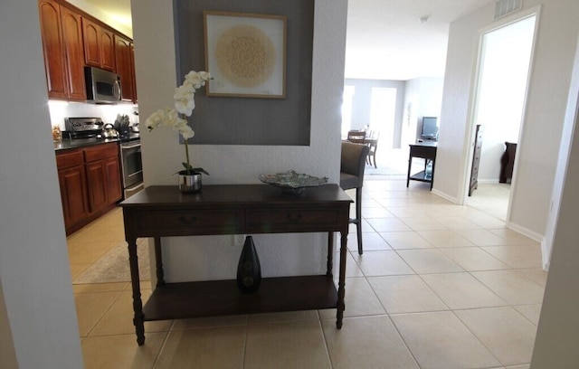 レイクビュー ファンタジー ニュー!3 ベッドルーム コンド バイ レッドオーニング