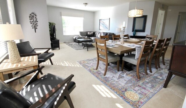 レイクビュー ファンタジー ニュー!3 ベッドルーム コンド バイ レッドオーニング