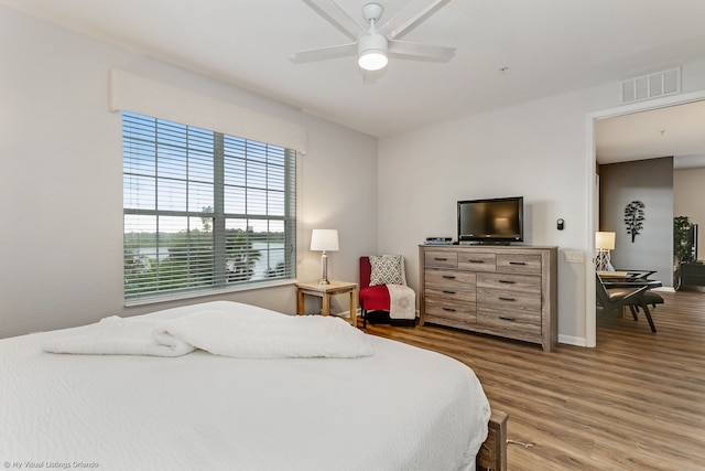 スプリング レイクビュー 3 ベッドルーム コンド バイ レッドオーニング