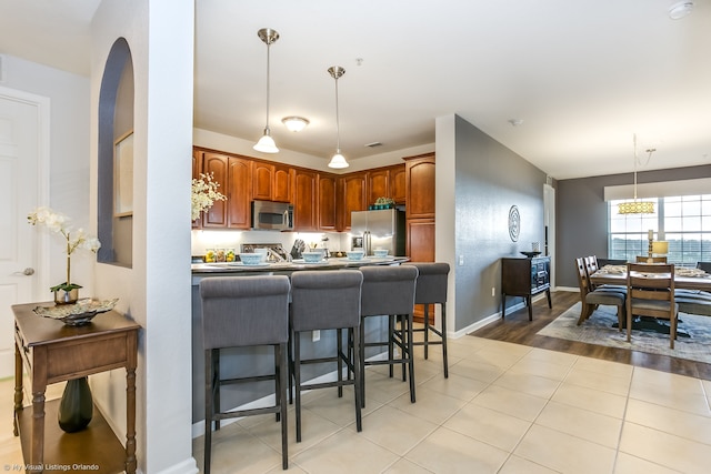 スプリング レイクビュー 3 ベッドルーム コンド バイ レッドオーニング