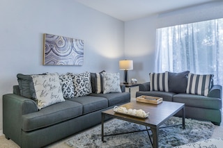 カーサノヴァ デラックス タウンホーム 3 ベッドルーム タウンハウス バイ レッドオーニング