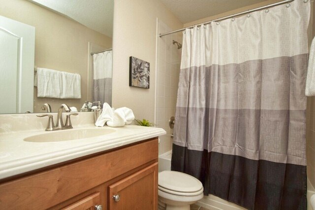 ハウス ウィズ プール アンド ジャクージ イン パラダイス パームズ-3151pp 6 ベッドルーム ホーム バイ レッドオーニング