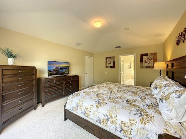 ディス アメージング 6 ベッドルーム プロパティ ウィズ ア レイク ビュー ヴィラ バイ レッドオーニング