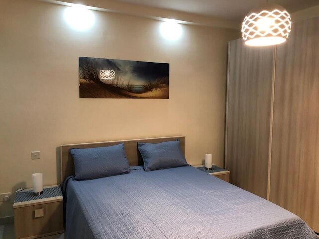 シービュー 2 ベッド アパートメント ビーチ ニア Hpi7738