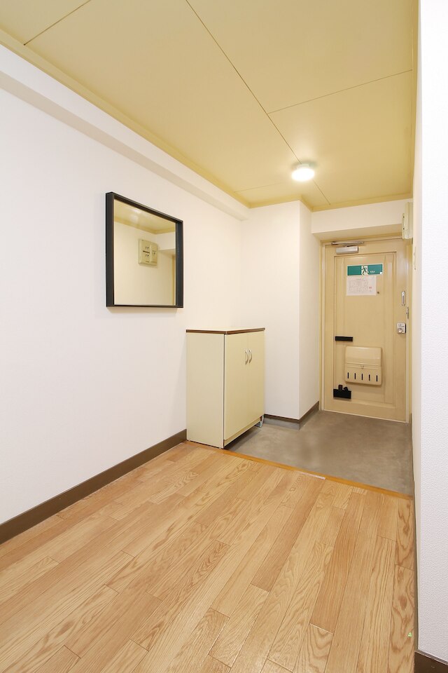 第三久保井ビル 404