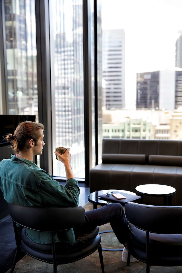 Aバイ アディナ シドニー