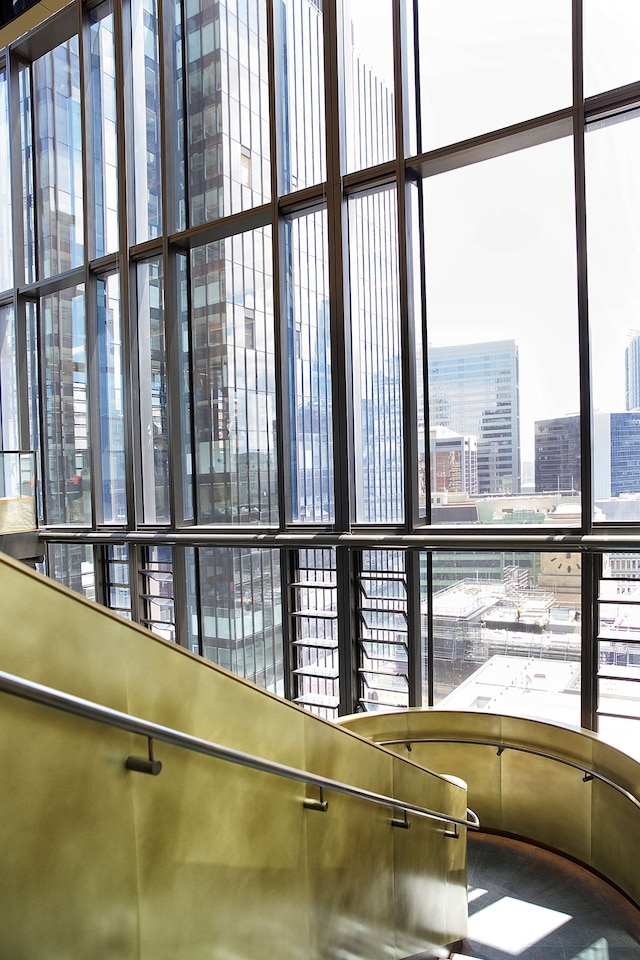 Aバイ アディナ シドニー