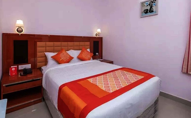 スワルナム レジデンシー