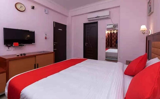 スワルナム レジデンシー