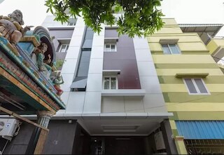 スワルナム レジデンシー