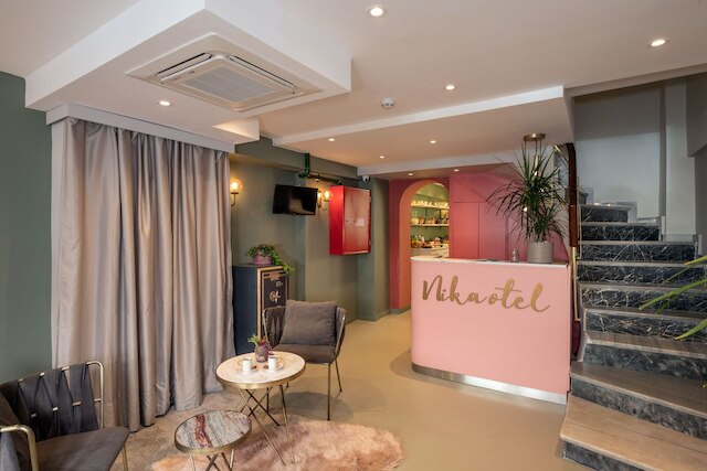 ニカ オテル & カフェ