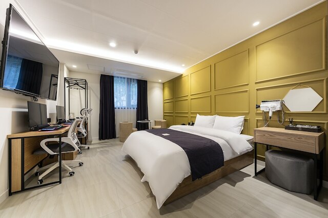Brown Dot Hotel Suwon