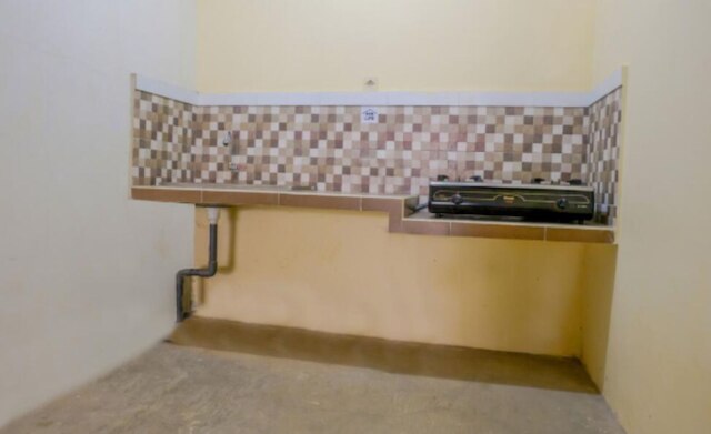 オマー アニン ボーディング ハウス