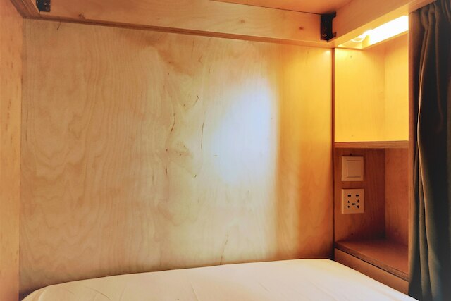 リヴリ シネマ ホステル