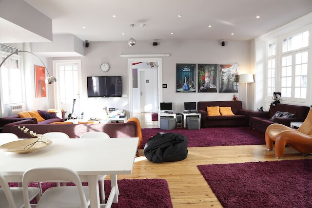 リヴリ シネマ ホステル