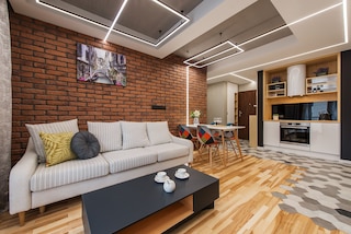 P&O アパートメンツ ツィベルネティキ 6