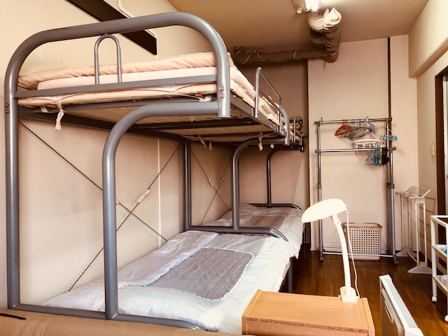 西陣 IVY 105 (ベッド 5 台)