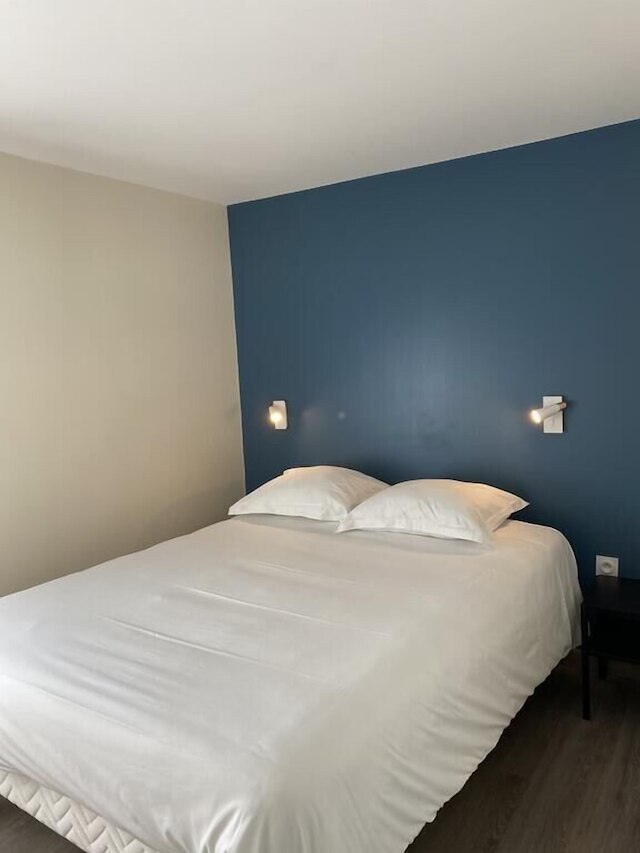 プルミエール クラッセ レンヌ ウエスト - ル ルー