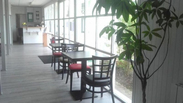 プルミエール クラッセ レンヌ ウエスト - ル ルー