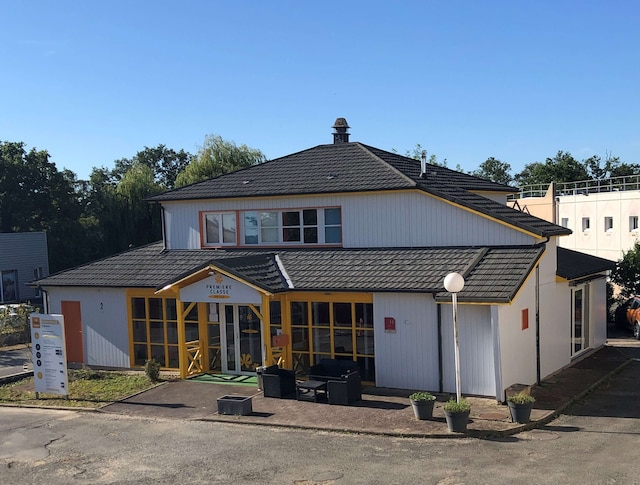 プルミエール クラッセ レンヌ ウエスト - ル ルー