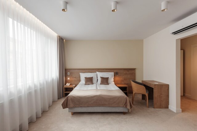 W セルク クラコワ アパートホテル