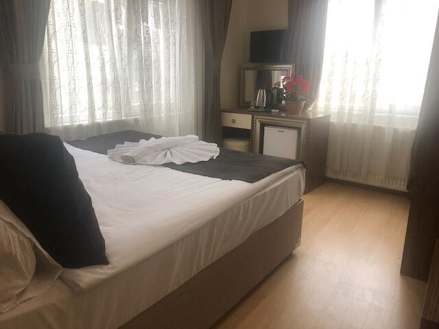 エマジネ ホテル