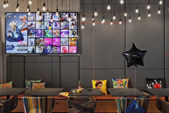 モクシー ベルン エクスポ