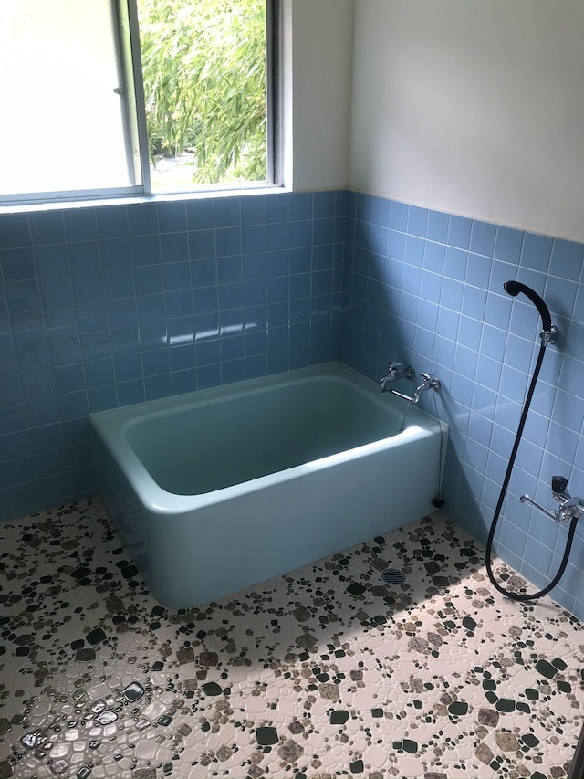 ゲストハウス三軒家