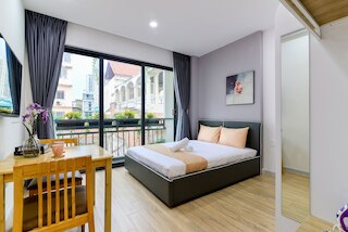 コーズラム ホームズ サフェラ レジデンス