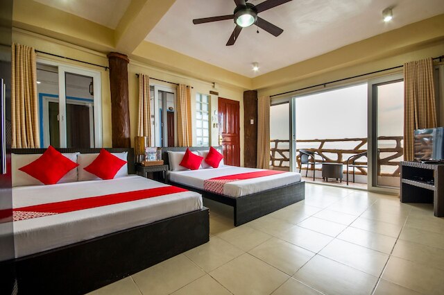 ジェイ ワイ クラウン パレス