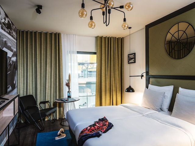 アメロン ミュンヘン モーターワールド