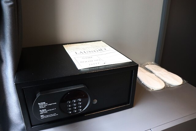 ザ クォーター シーロム バイ UHG