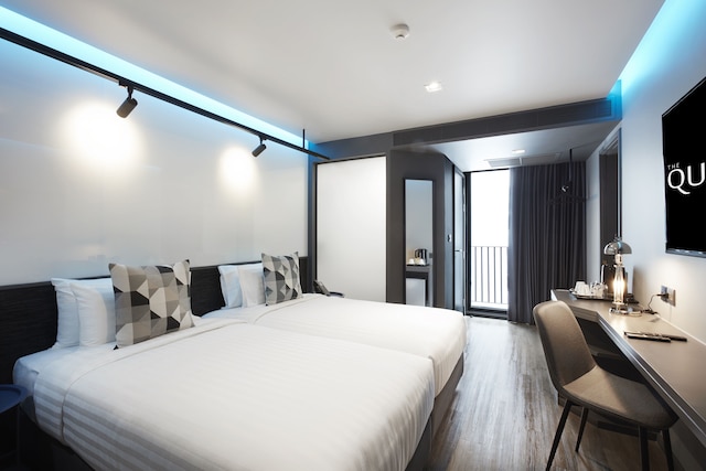 ザ クォーター シーロム バイ UHG