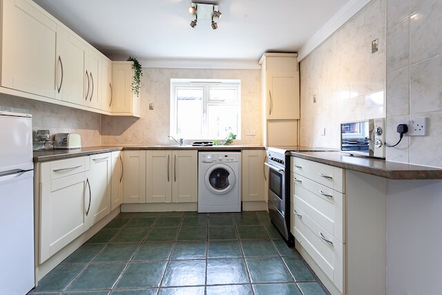 スパス プレイス - ウエスト ディズベリー