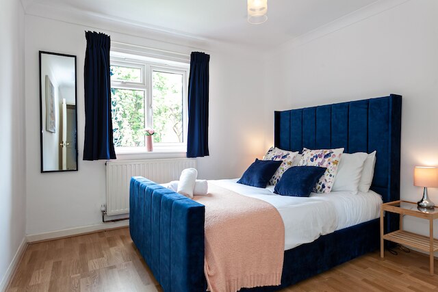 スパス プレイス - ウエスト ディズベリー