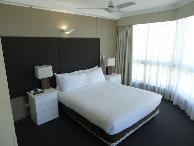 2 アンド 3 ベッドルーム アパートメンツ ウィズン クラウン タワーズ