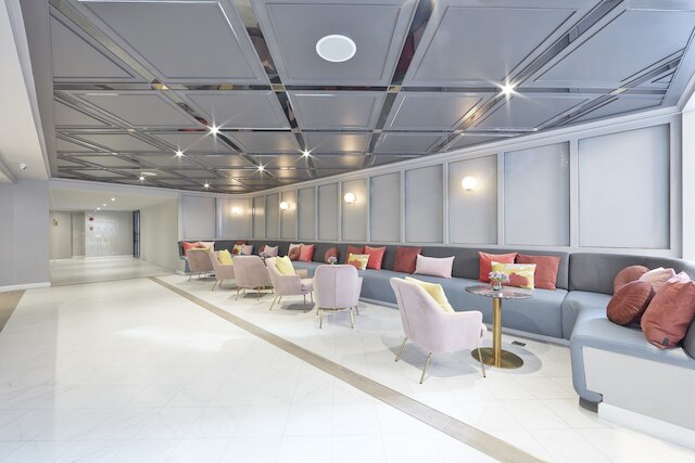 ザ・クォーター・プロンチット by UHG