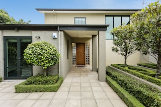 オアシス オン ベルモント レーン