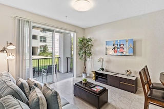 ファースト フロア ビスタ ケイ コンドミニアム  ウW / フリー  リゾート アクセス !